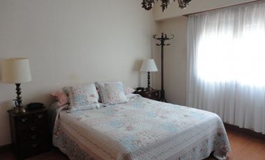Chalet 2 plantas Los troncos / Guemes