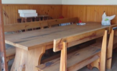 Chalet 2 plantas Los troncos / Guemes