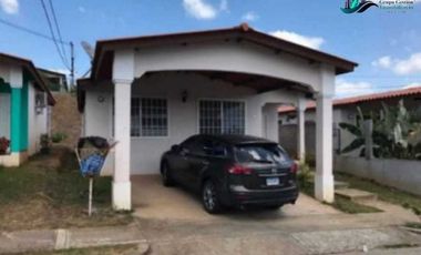 ALQUILO CASA EN ARRAIJAN BRISAS DEL GOLF 3R