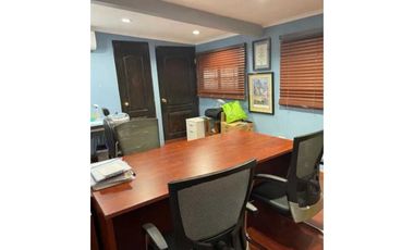 Se vende casa comercial de 350 mts en Villa Cáceres $175K