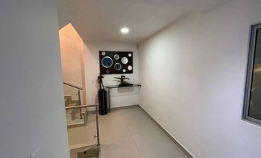 CASA EN ARRIENDO UBICADA EN MEDELLIN SECTOR SANTA TERESITA