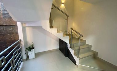 CASA EN ARRIENDO UBICADA EN MEDELLIN SECTOR SANTA TERESITA
