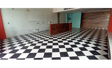 Se Alquila Local en la mejor zona de San Francisco >>130mt2<<