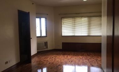 Classic Glossy Unit at Legaspi Parkview for Lease
