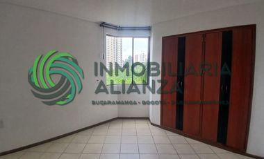 apartamento en arriendo en la floresta. Cod A9600