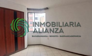 apartamento en arriendo en la floresta. Cod A9600