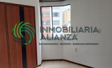 apartamento en arriendo en la floresta. Cod A9600