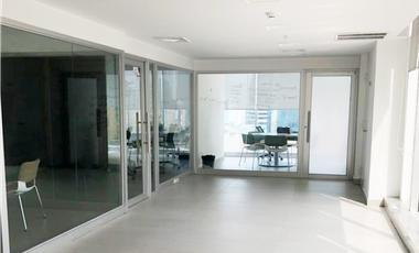 Se vende oficinas en Obarrio, Torre Óptima