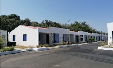 ARRIENDO CASA  AMUEBLADA CONDOMIO EL CASTILLO VIA AL ESPINAL
