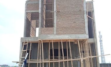 RUMAH SOLO BARAT DEKAT HOTEL ALANA