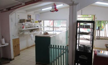 Excelente Propiedad En Avenida Principal De La Comuna
