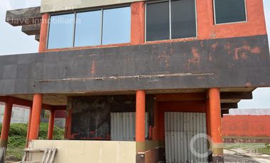 Venta de Local Comercial con 450 m2 en Av. John Spark, Col. Guadalupe Victoria, Coatzacoalcos, Ver.