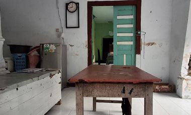 Rumah Halaman Luas  Tembelang Jombang Pinggir Jalan Ramai Jualan