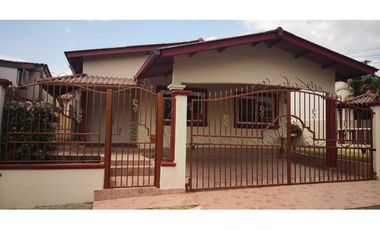 SE VENDE CASA VACA 3 REC EN BRISAS DEL GOLF