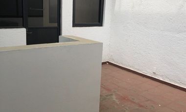 LOCAL CON USO DE SUELO SE RENTA