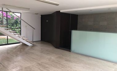 LOCAL CON USO DE SUELO SE RENTA