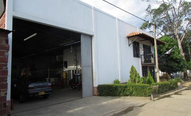 casa en venta en la alejandra. Cod V16997