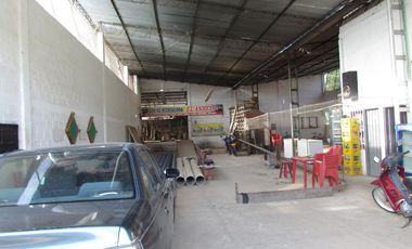 casa en venta en la alejandra. Cod V16997