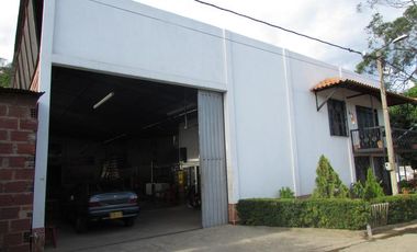 casa en venta en la alejandra. Cod V16997