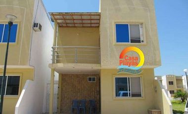 Vendo villa amoblada en Playas, ciudadela cerrada con salida al mar, piscina y seguridad