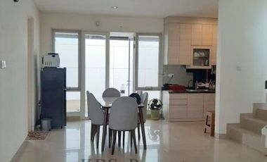 Disewa Rumah Orchard Park