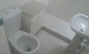 EXCELENTE P-H MEDIO DE TRES AMBIENTES REFACCIONADO A NUEVO