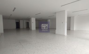 COD. 5592 - SE ARRIENDA LOCAL - BARRIO: CENTRO