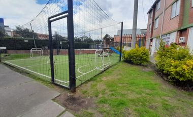 casa en arriendo en centenario. Cod A6128201
