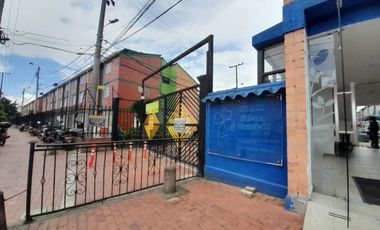 casa en arriendo en centenario. Cod A6128201