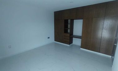 VENTA DE CASA EN ESQUINA CON ALBERCA FRACC. LOMAS RESIDENCIAL ALVARADO VERACRUZ