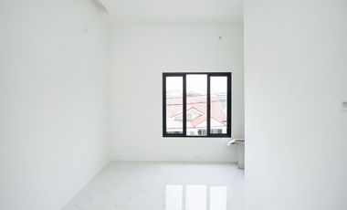 Rumah Hadap Utara 2 menit ke RS Citra Harapan Siap KPR J-37440