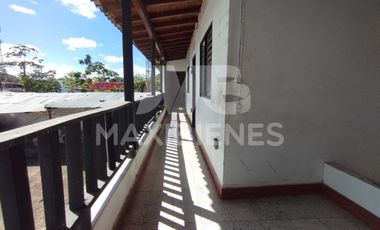 parqueadero en arriendo/venta en correg. reposo. Cod A55394