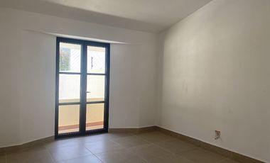 Remodelada en zona norte