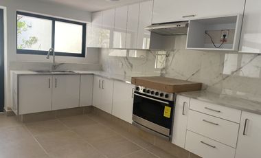Remodelada en zona norte