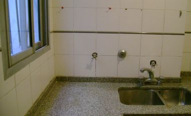 dpto. de 3 ambientes en venta, Gral. Paz al 100, Avellaneda