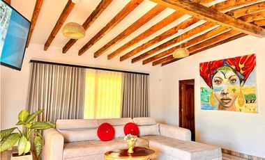 Live the Dream: House with incredible views in Guatape