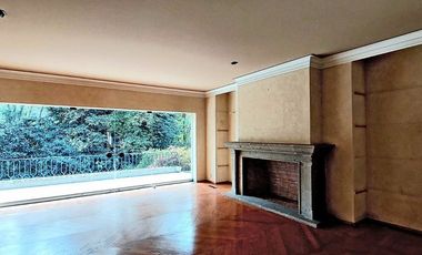 Casa residencial en venta en Bosque de las Lomas