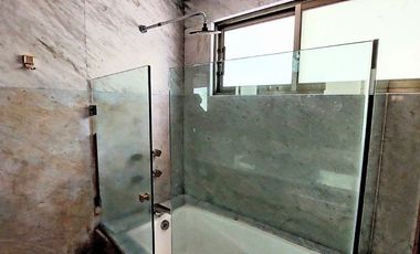 Casa residencial en venta en Bosque de las Lomas