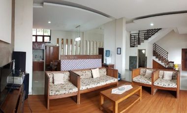 Rent sale Dago villa private pool only 5 milion / night