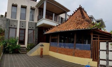 Rent sale Dago villa private pool only 5 milion / night