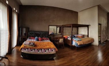Rent sale Dago villa private pool only 5 milion / night