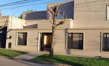 Casa en venta en Barrio Sarmiento