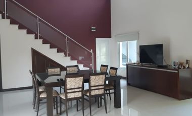Casa en venta en Barrio Sarmiento