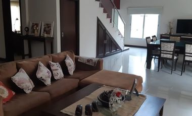 Casa en venta en Barrio Sarmiento