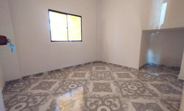 casa-local en arriendo en las moras. Cod A26468