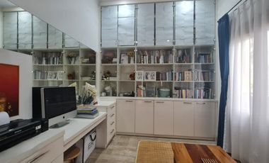Rumah cantik siap Huni full furnish di daerah Kebagusan Jakarta Selatan.