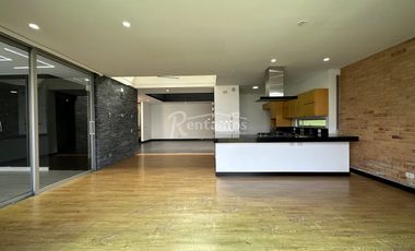 casa en arriendo en loma del atravesado. Cod A776687