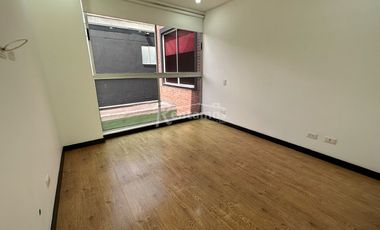 casa en arriendo en loma del atravesado. Cod A776687