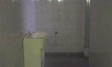 LOCAL COMERCIAL 278 M2 SOBRE CALLE PRINCIPAL    VIAMONTE 2560