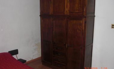 PROPIEDAD MULTIFAMILIAR AL FONDO CON ENTRADA DE AUTO